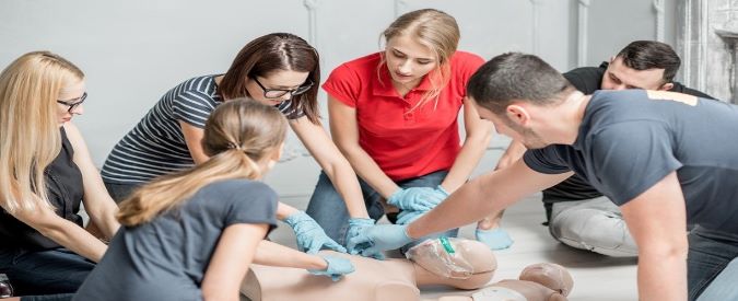 1 Person First Aid Kit – Cavan Hygiene